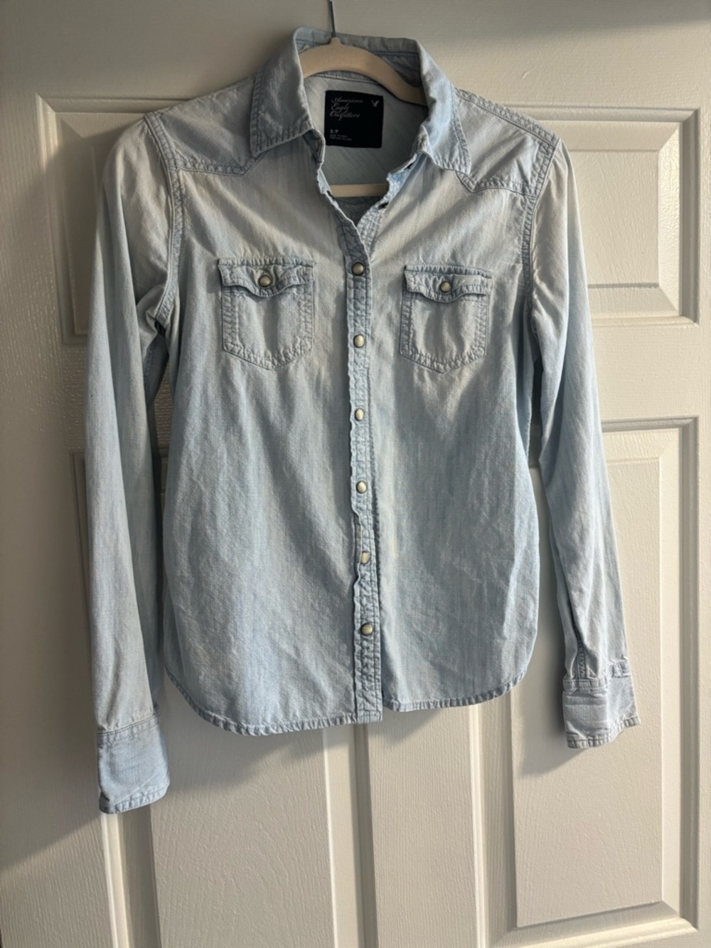 American Eagle Light Wash Denim Button-Up Shirt